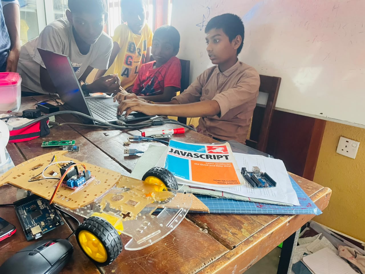 JHC IT Club Arduino Holiday Class 2026 - Photo 2